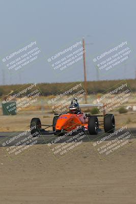 media/Oct-29-2022-CalClub SCCA (Sat) [[e05833b2e9]]/Race Group 2/Qualifying (Sweeper)/